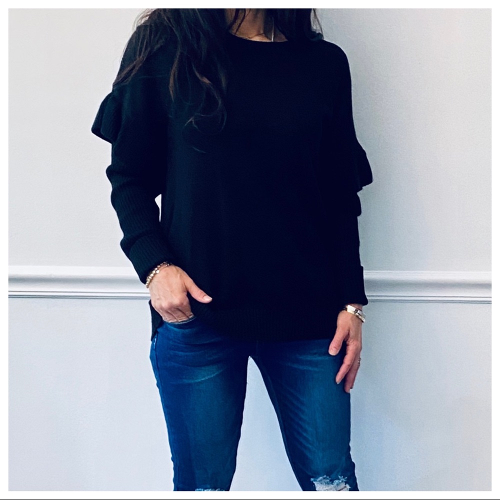Beautiful ruffle sleeves from Paris  sweater - Picture 8 of 11
